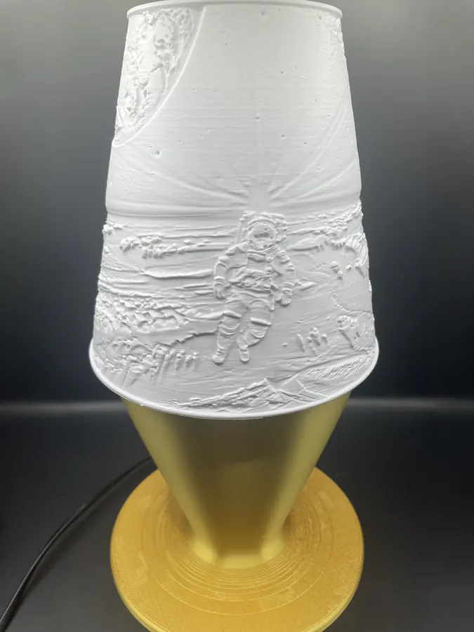 Mise en scène de Lampe astronaute