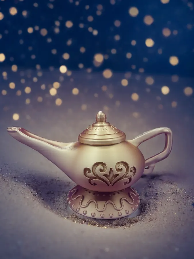 Lampe magique décorative imprimée en 3D, finition dorée.