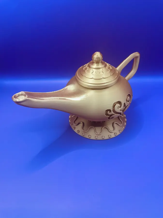 Lampe magique décorative imprimée en 3D, finition dorée.