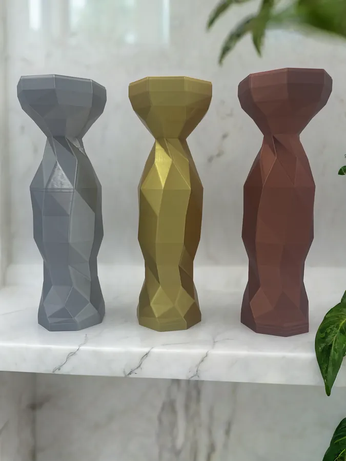 Vase low-poly