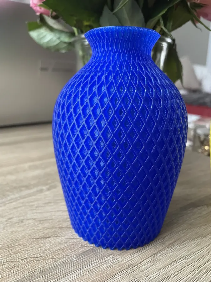 Mise en scène de Vase tressé